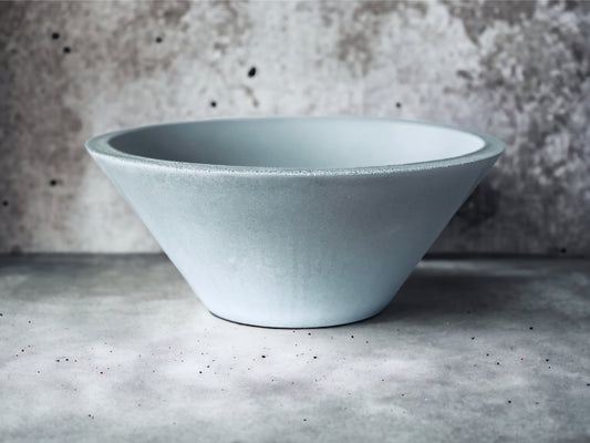 Inori  Bowl • Textured Edge